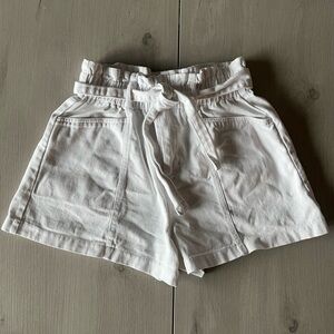 Vestique High Waist Tie-Front Women's Shorts - White